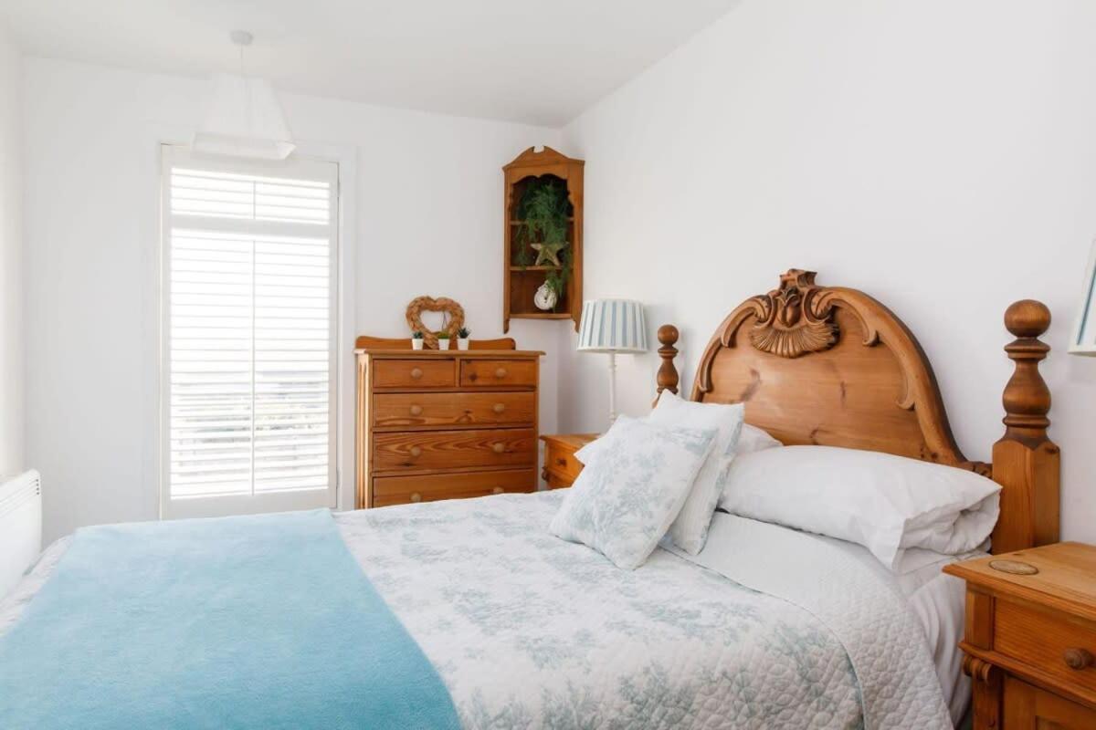 Two Bed Seafront Escape In East Wittering 아파트 외부 사진