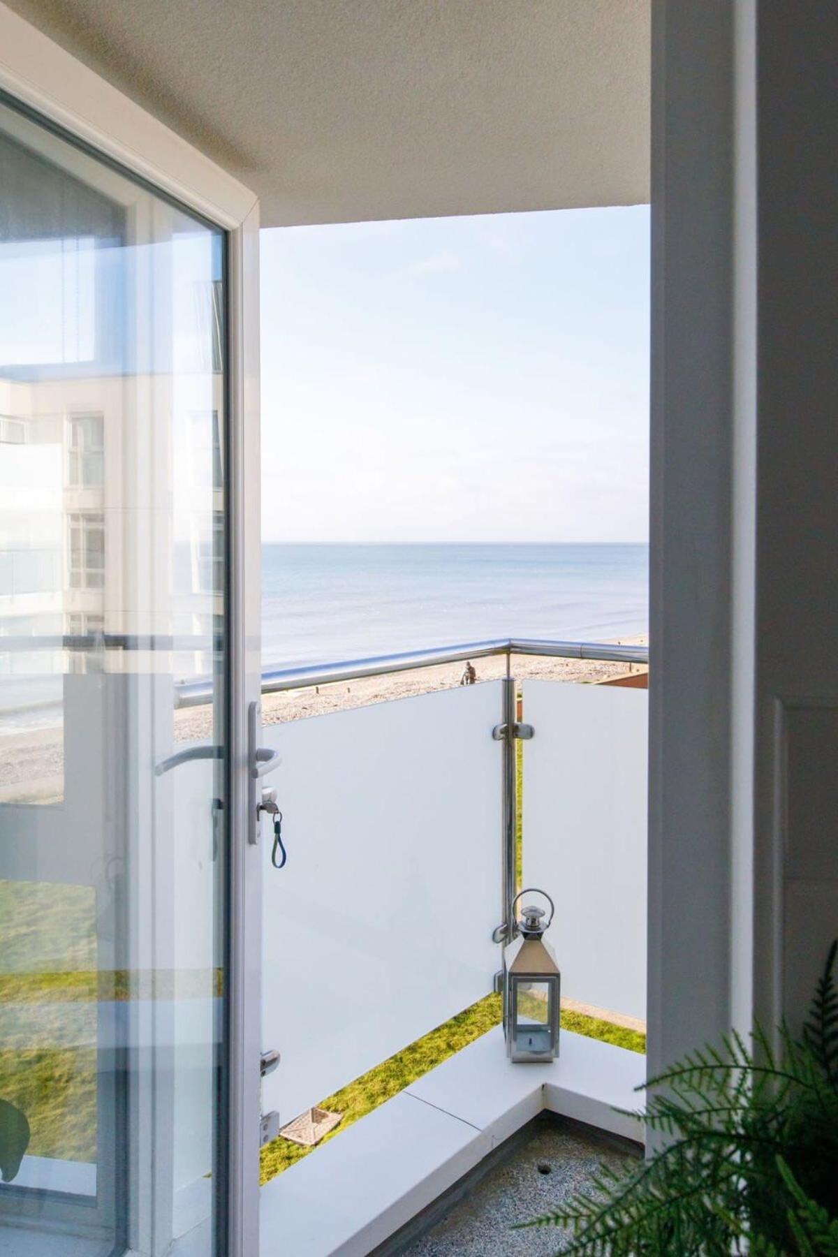 Two Bed Seafront Escape In East Wittering 아파트 외부 사진